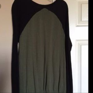 Upon high low sweater